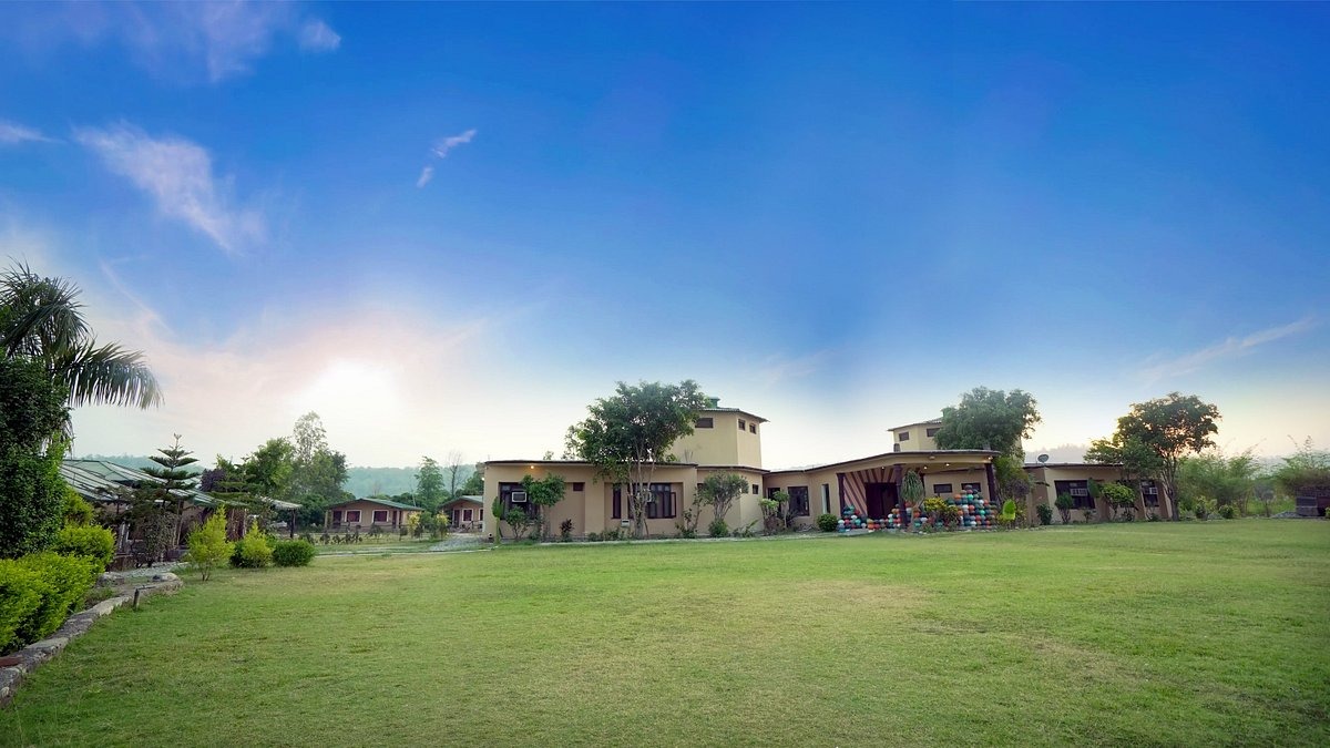 Corbett Soho Resort